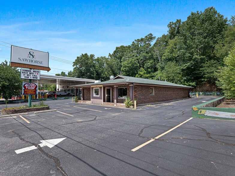 101 New Leicester Hwy, Asheville, NC for sale - Building Photo - Image 1 of 1