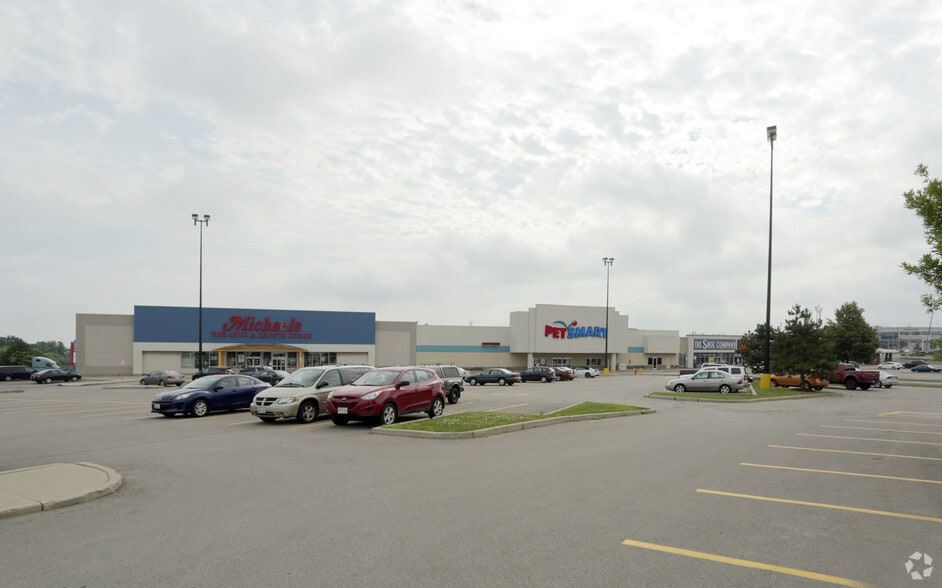 14 Martindale Cres, Hamilton, ON for sale - Building Photo - Image 1 of 1