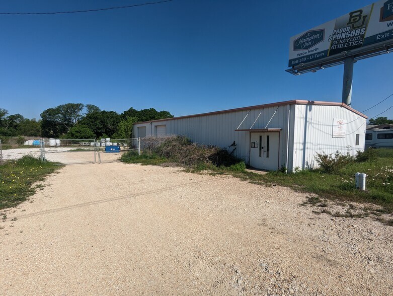 409 Enterprise Blvd, Hewitt, TX for sale - Primary Photo - Image 1 of 1