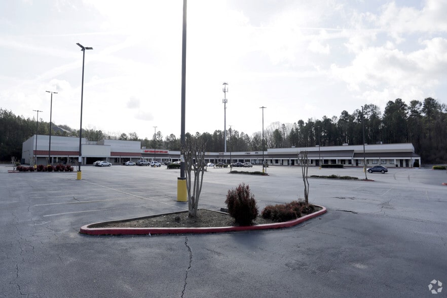 6009-6023 Memorial Dr, Stone Mountain, GA for lease - Primary Photo - Image 2 of 4
