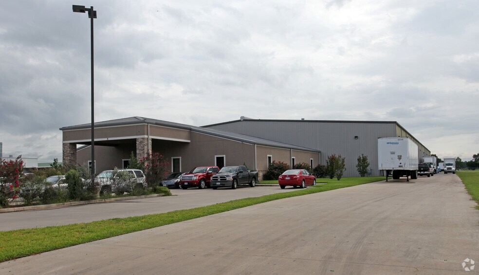 19300 Oil Center Blvd, Houston, TX for lease - Primary Photo - Image 1 of 7