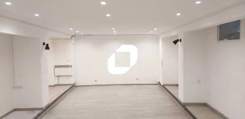 Office in Villejuif for lease - Interior Photo - Image 3 of 13