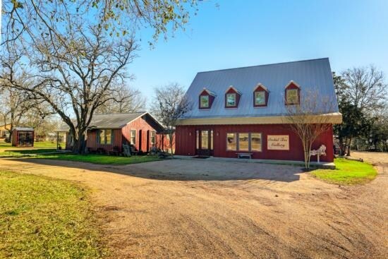 453 N Washington St, Round Top, TX for sale Primary Photo- Image 1 of 1
