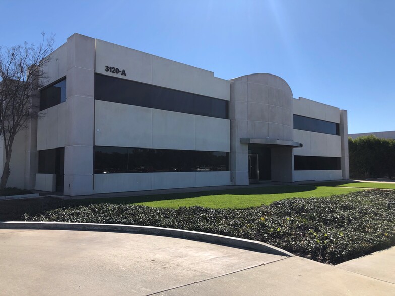 3120 Pullman St, Costa Mesa, CA for lease - Building Photo - Image 1 of 7