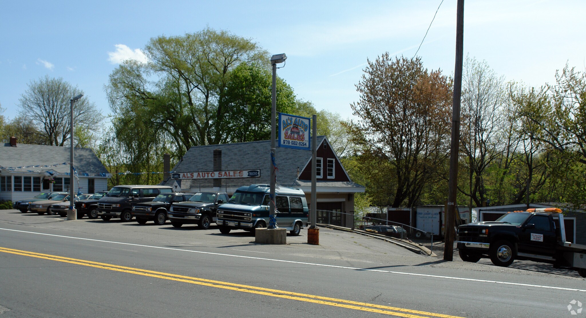 122 Lowell Blvd, Methuen, MA for sale Primary Photo- Image 1 of 1