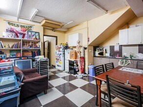 15 Nerang St, Southport for lease Interior Photo- Image 2 of 8