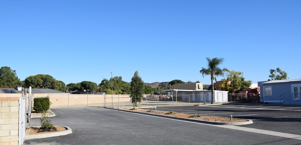 4620 Felspar St, Jurupa Valley, CA for lease - Building Photo - Image 3 of 6