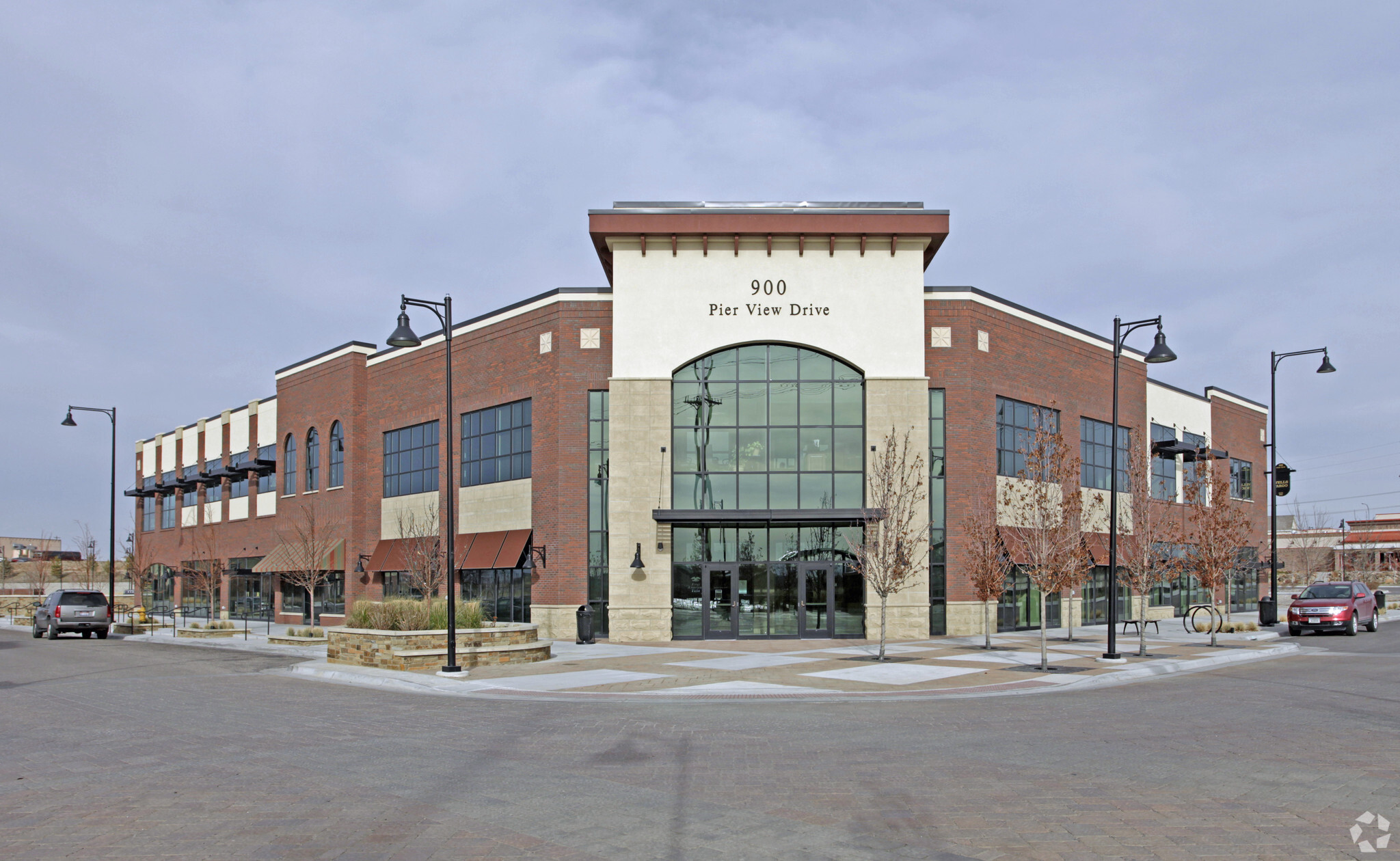 900 Pier View Dr, Idaho Falls, ID for lease Building Photo- Image 1 of 28