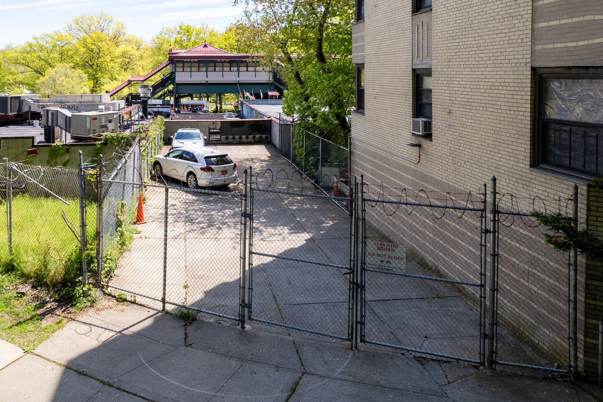 5985 Broadway, Bronx, NY 10471 Retail for Sale