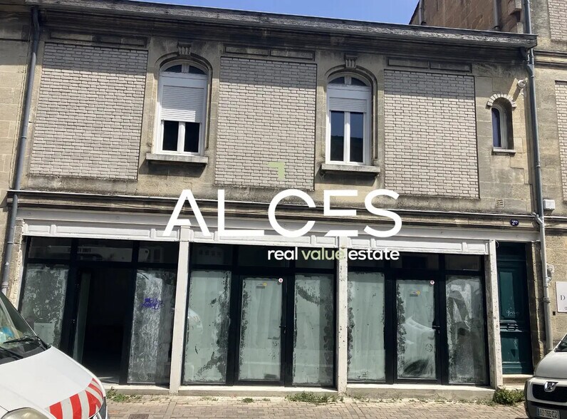 Office in Bordeaux for lease - Building Photo - Image 3 of 3