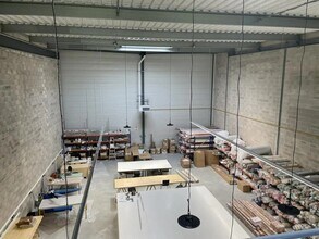 Office in Le Thillay for lease Interior Photo- Image 2 of 9