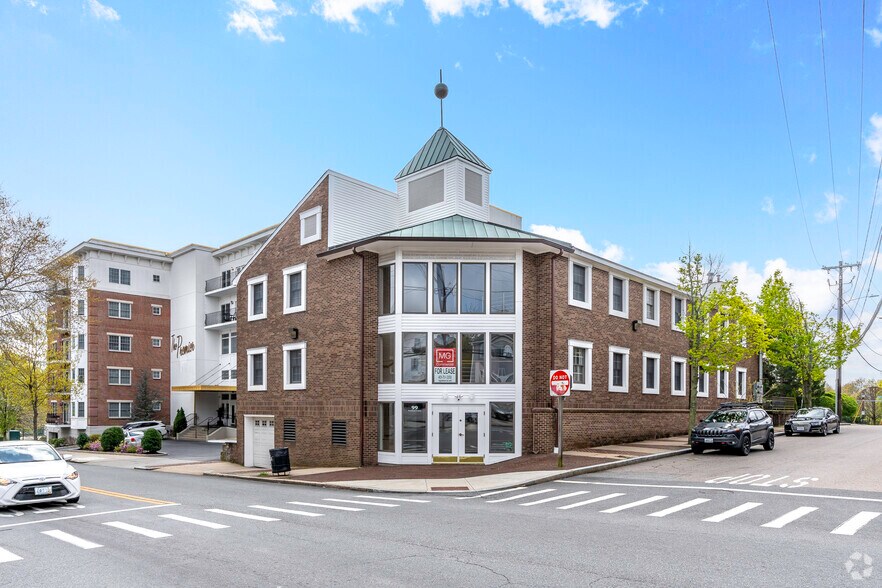 99 Wayland Ave, Providence, RI for lease - Building Photo - Image 1 of 8