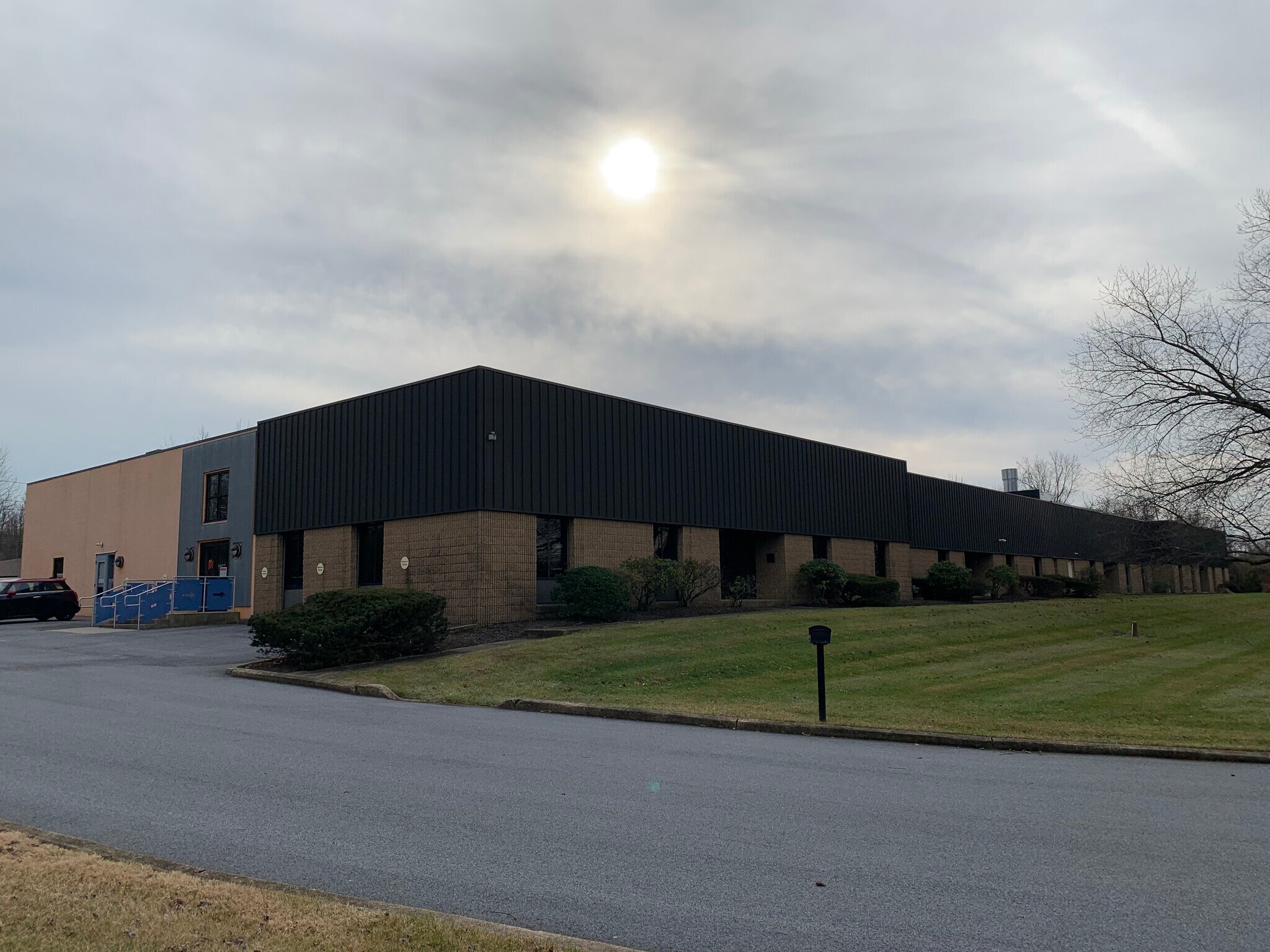 302-304 Commerce Dr, Exton, PA for sale Building Photo- Image 1 of 1