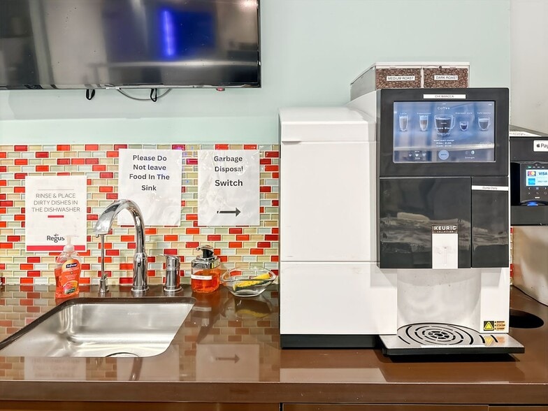 2929 Allen Pky, Houston, TX for lease - Interior Photo - Image 2 of 14