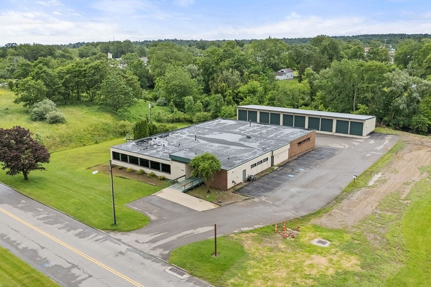 1075 National Pky, Mansfield, OH for sale - Primary Photo - Image 1 of 44