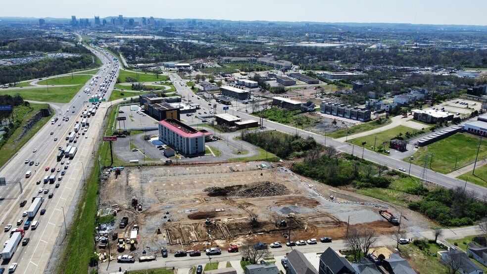 2427 Brick Church Pike, Nashville, TN for sale - Building Photo - Image 1 of 3