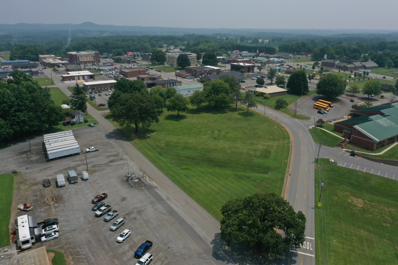 00 Woltz, Dobson, NC for sale Primary Photo- Image 1 of 5