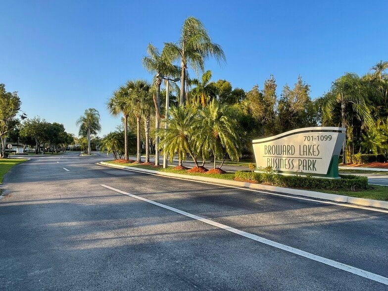 757 Shotgun Rd, Sunrise, FL for lease - Building Photo - Image 2 of 45