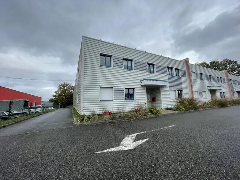 Flex in La Chapelle-sur-Erdre for lease - Building Photo - Image 2 of 5
