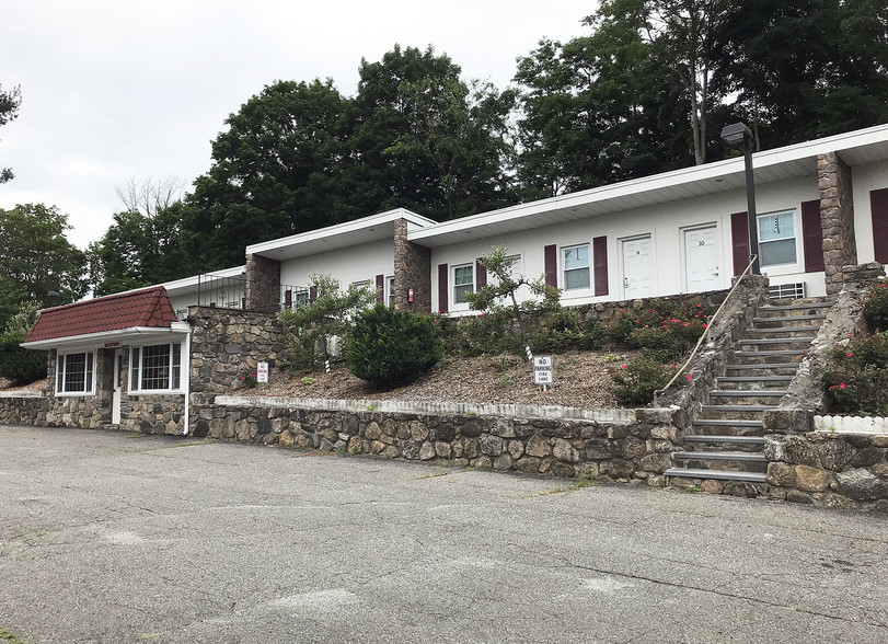 89 Route 39, New Fairfield, CT for lease - Building Photo - Image 1 of 2