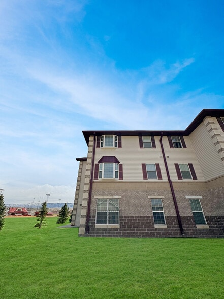 Casper LIHTC Portfolio portfolio of 2 properties for sale on LoopNet.com - Building Photo - Image 2 of 12