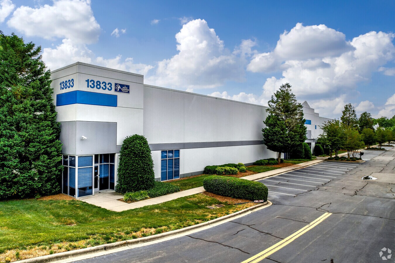 13833 Carowinds Blvd, Charlotte, NC 28273