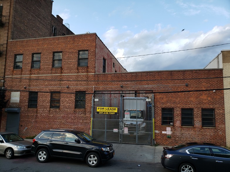 429 E 164th St, Bronx, NY for lease - Building Photo - Image 1 of 30