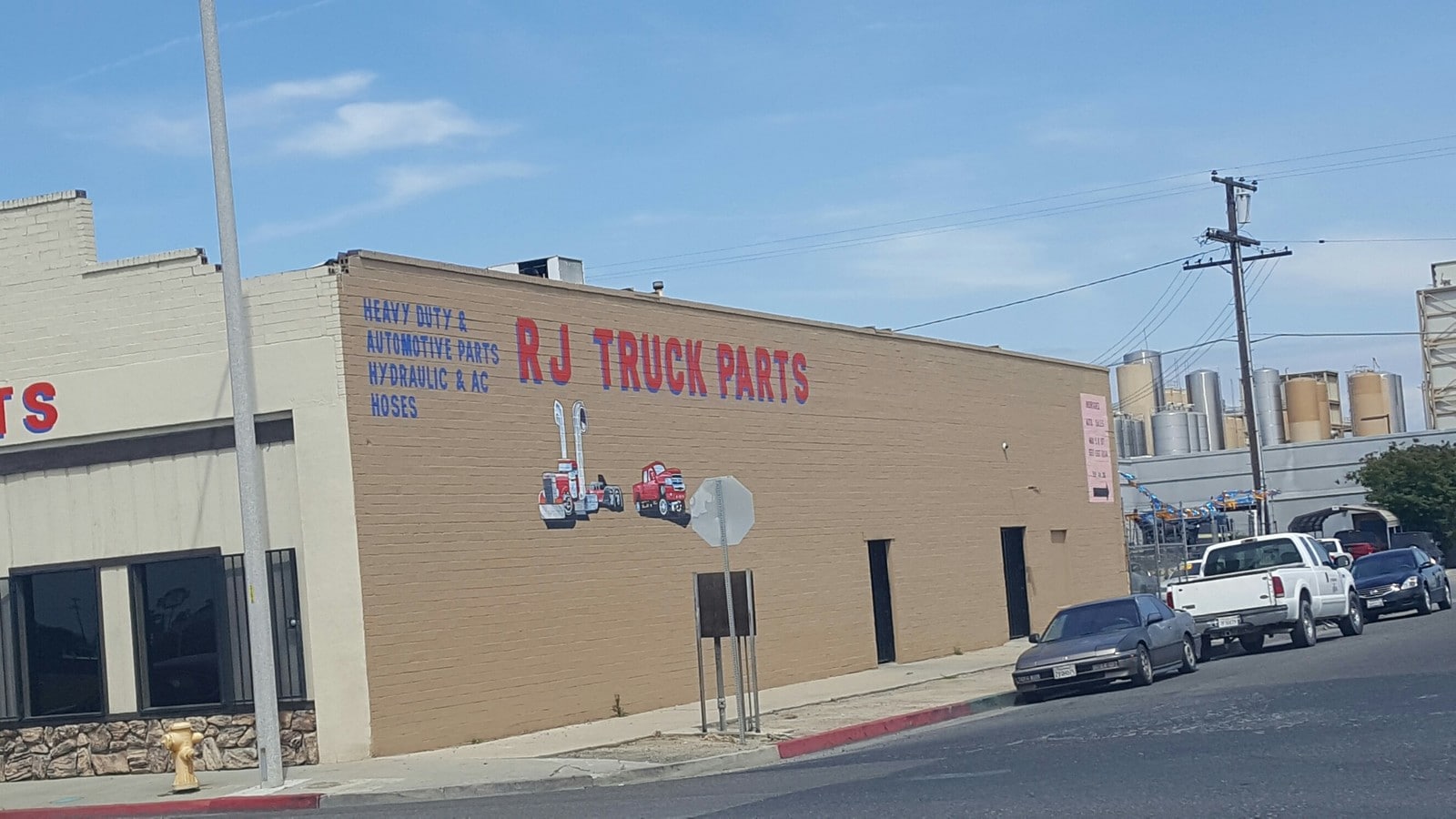 460 S K St, Tulare, CA 93274