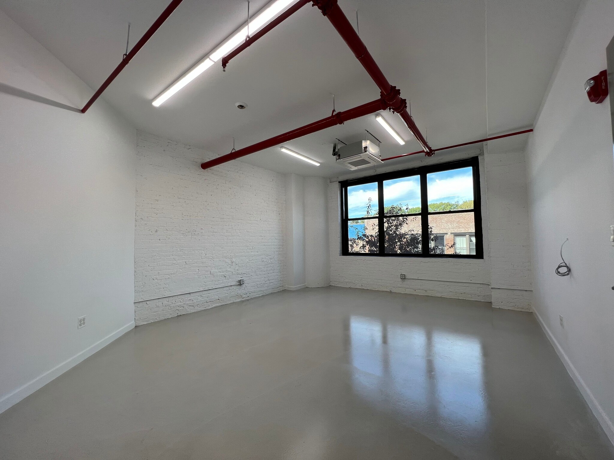 389 Rider Ave, Bronx, NY for lease Interior Photo- Image 1 of 17