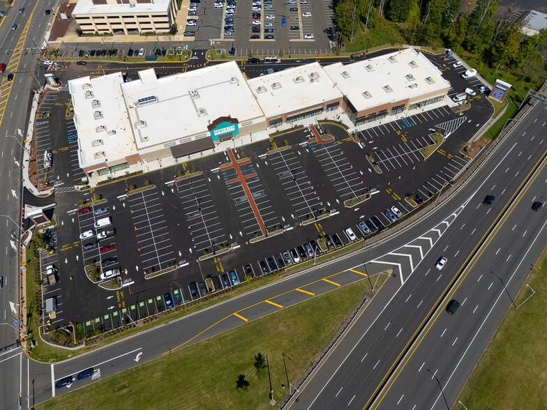 1000 Saint Georges Ave, Avenel, NJ for lease - Building Photo - Image 1 of 25