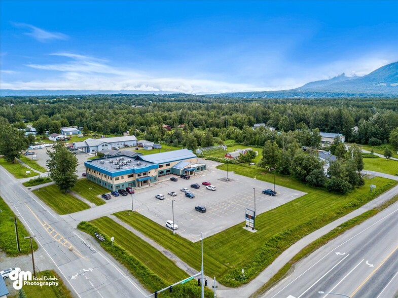 1901 N Hemmer Rd, Palmer, AK for sale - Building Photo - Image 1 of 21