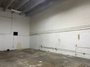 1711-1759 N Powerline Rd, Pompano Beach, FL for lease Interior Photo- Image 2 of 3