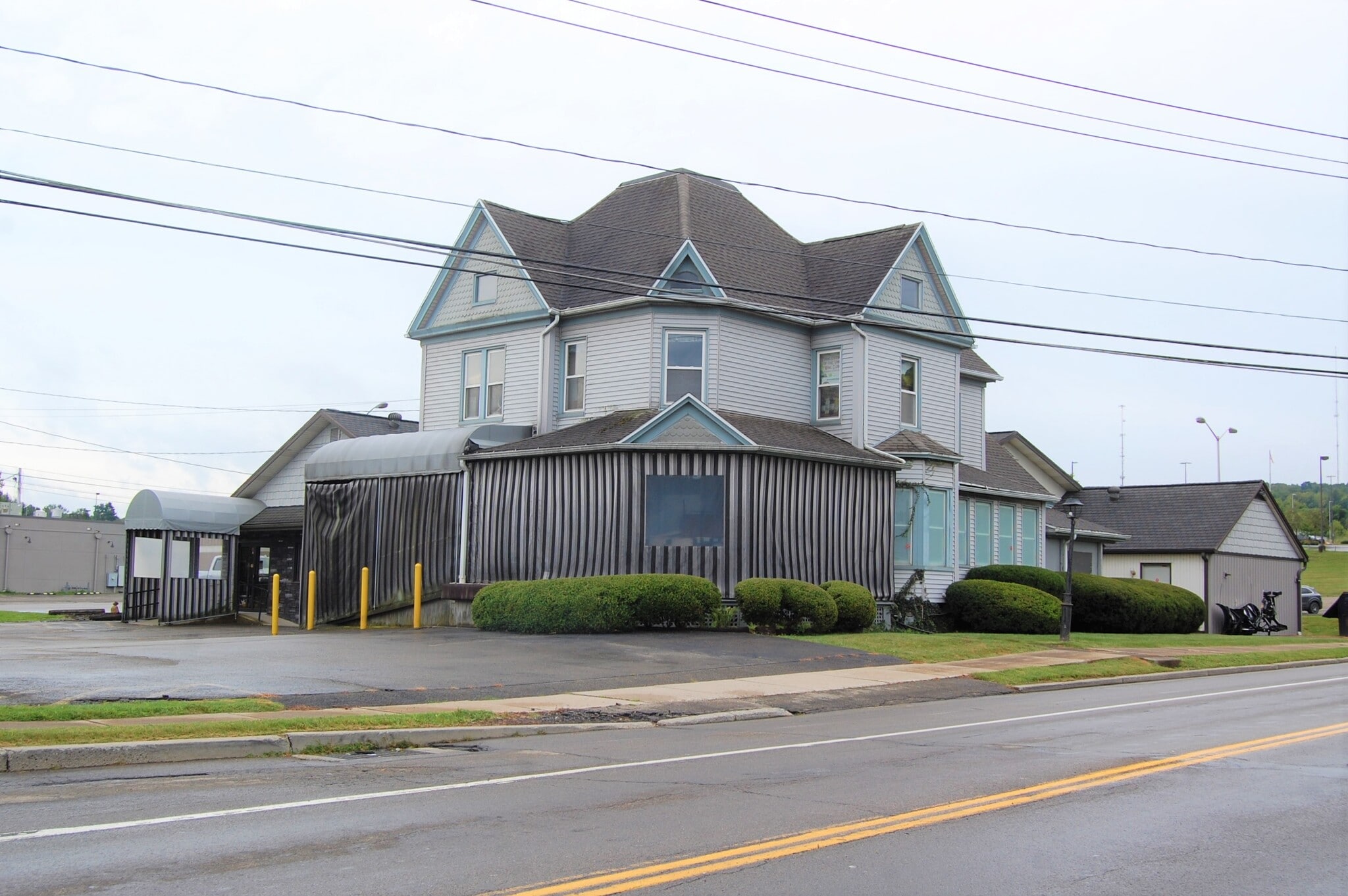 1013 Fairmount Ave, Jamestown, NY 14701 Evans Discount Liquors