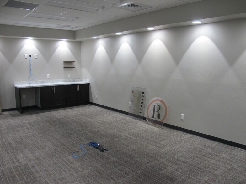 209 N Main Ave, Republic, MO for sale - Building Photo - Image 2 of 12