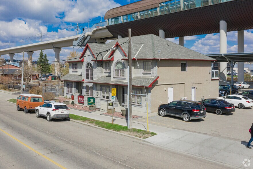 1716 10 Av SW, Calgary, AB for sale - Primary Photo - Image 1 of 1