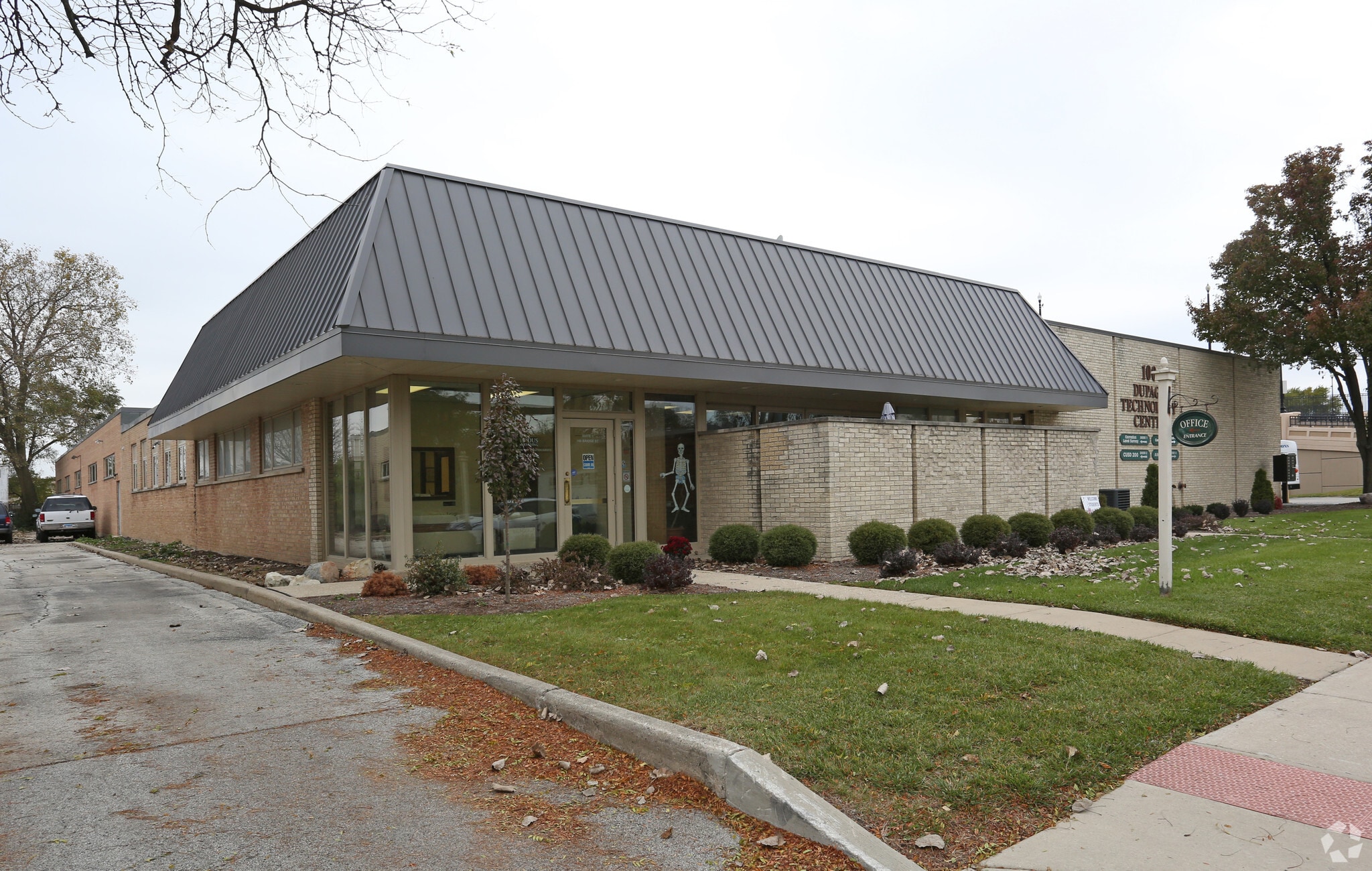 100 Bridge St, Wheaton, IL for sale Primary Photo- Image 1 of 1