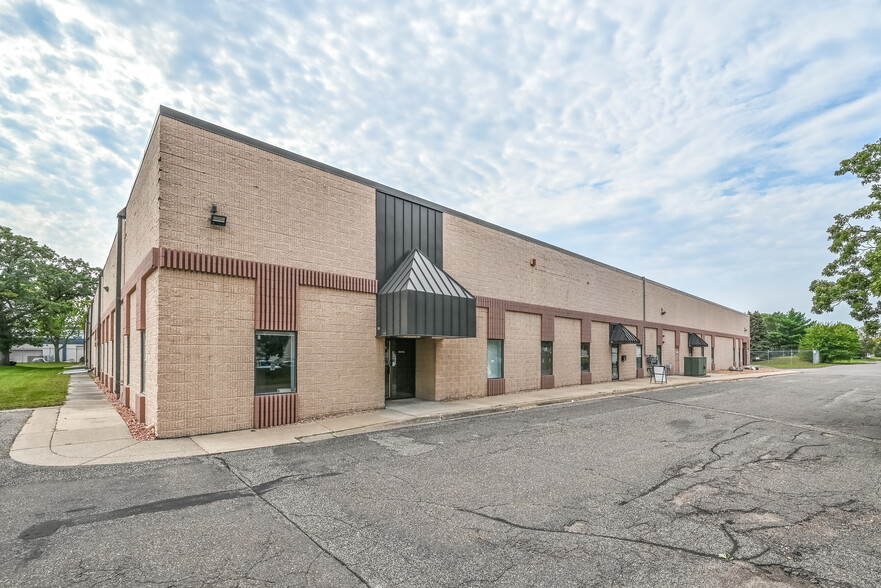 1601 67th Ave N, Brooklyn Center, MN for sale - Building Photo - Image 2 of 13