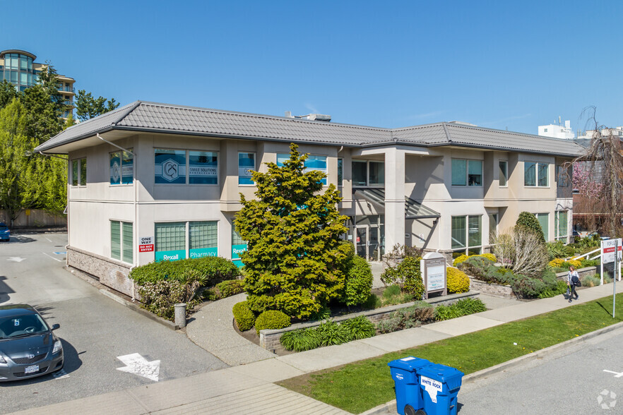 15451 Russell Ave, White Rock, BC for sale - Primary Photo - Image 1 of 1