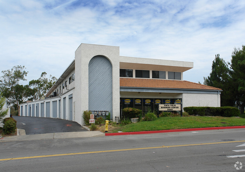 25801 Obrero, Mission Viejo, CA for lease - Building Photo - Image 2 of 16