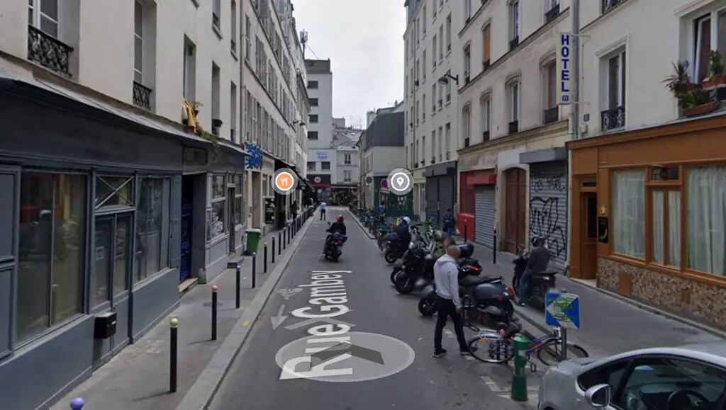 Retail in Paris for lease Building Photo- Image 1 of 5