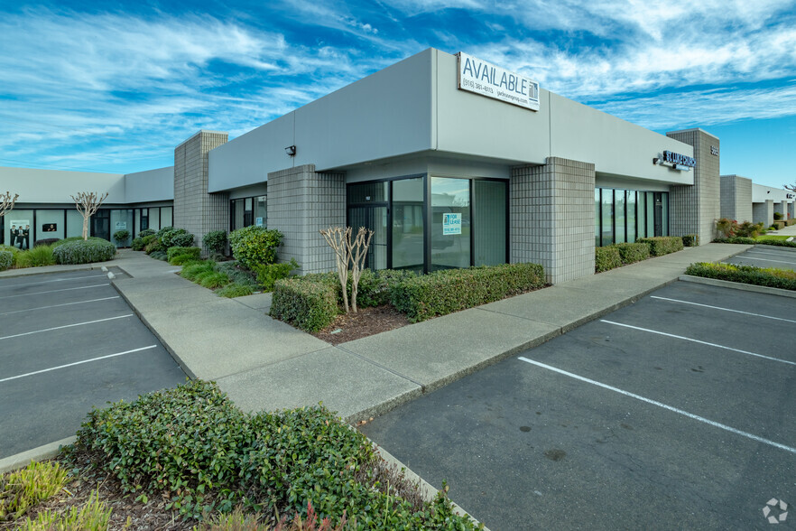 5675 Power Inn Rd, Sacramento, CA for lease - Building Photo - Image 1 of 13