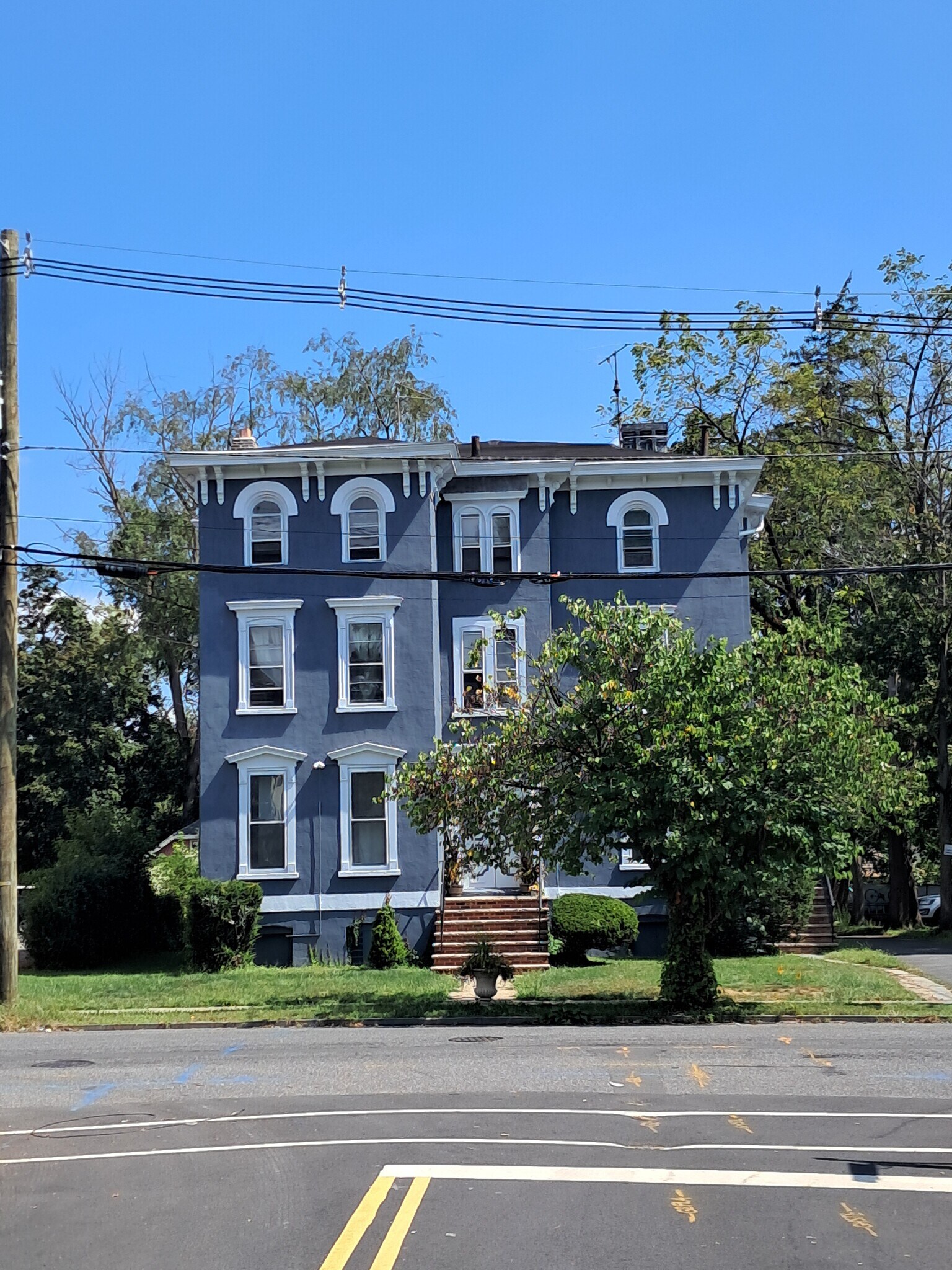 220 E 9th St, Plainfield, NJ for sale Primary Photo- Image 1 of 1