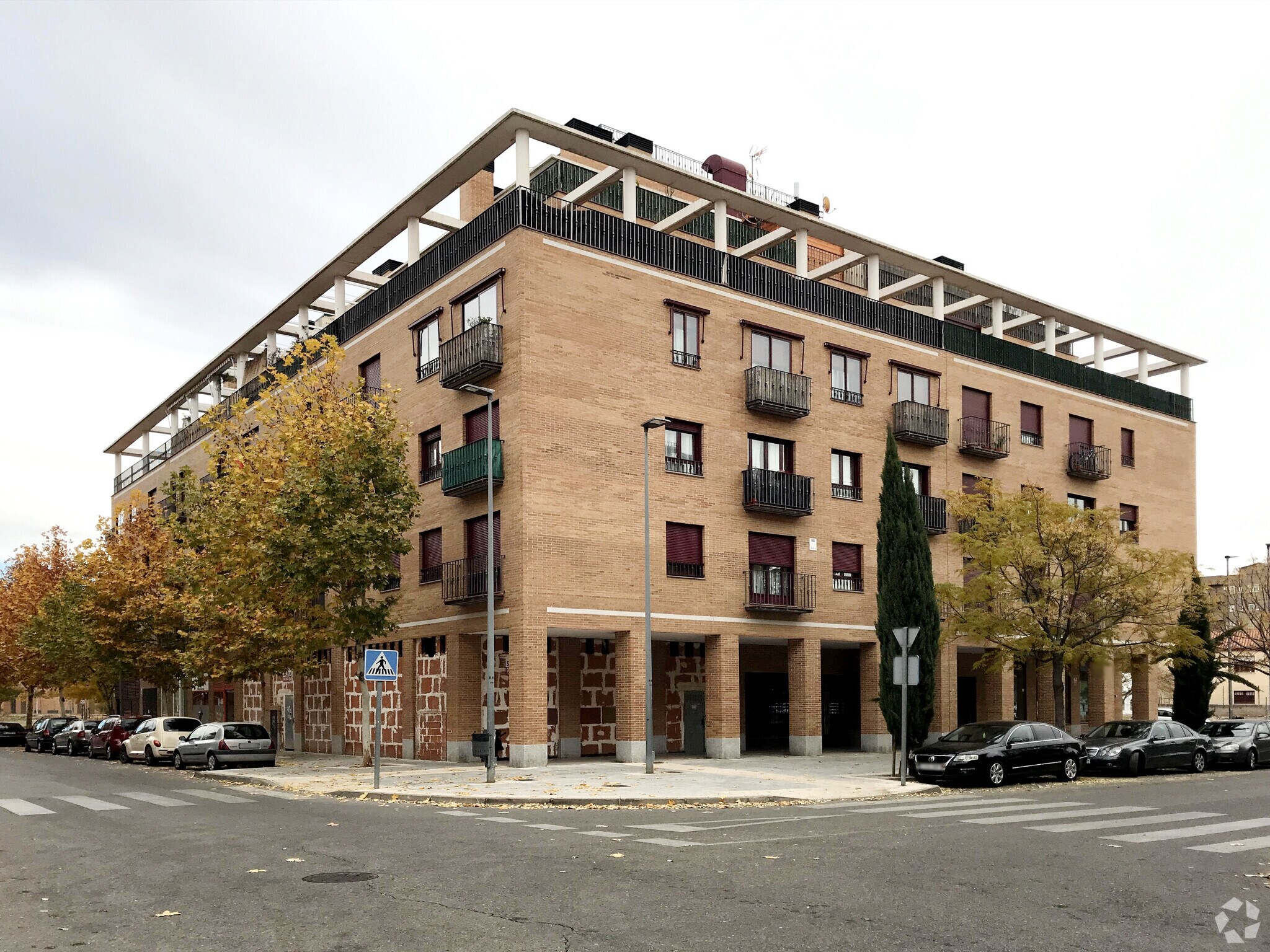 Retail in Azuqueca de Henares, Guadalajara for lease Primary Photo- Image 1 of 4