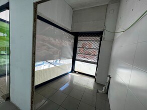 Retail in Arganda del Rey, Madrid for lease Interior Photo- Image 2 of 11