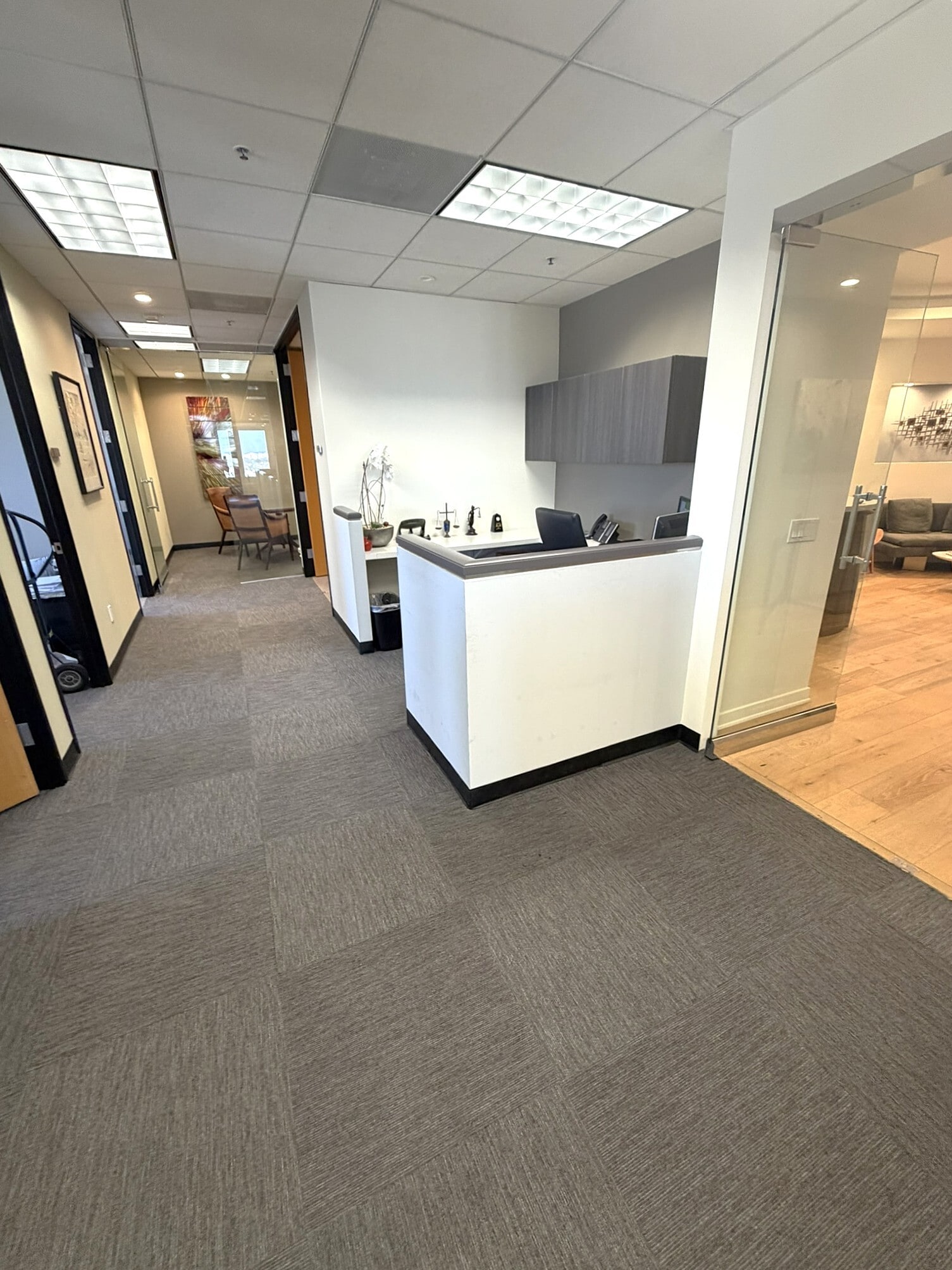 9100 Wilshire Blvd, Beverly Hills, CA for lease Interior Photo- Image 1 of 7