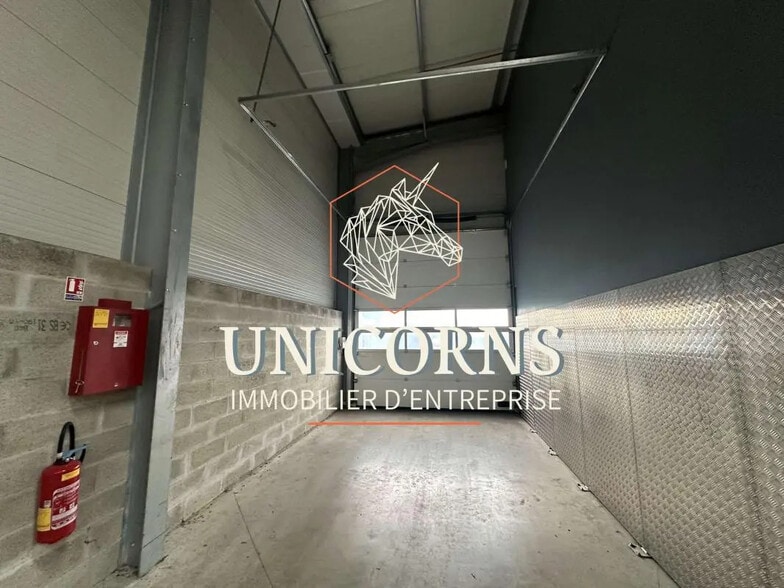 Industrial in Toulouse for lease - Interior Photo - Image 3 of 5
