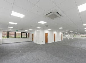 Hampshire Ct, Newcastle Upon Tyne for lease Interior Photo- Image 2 of 2