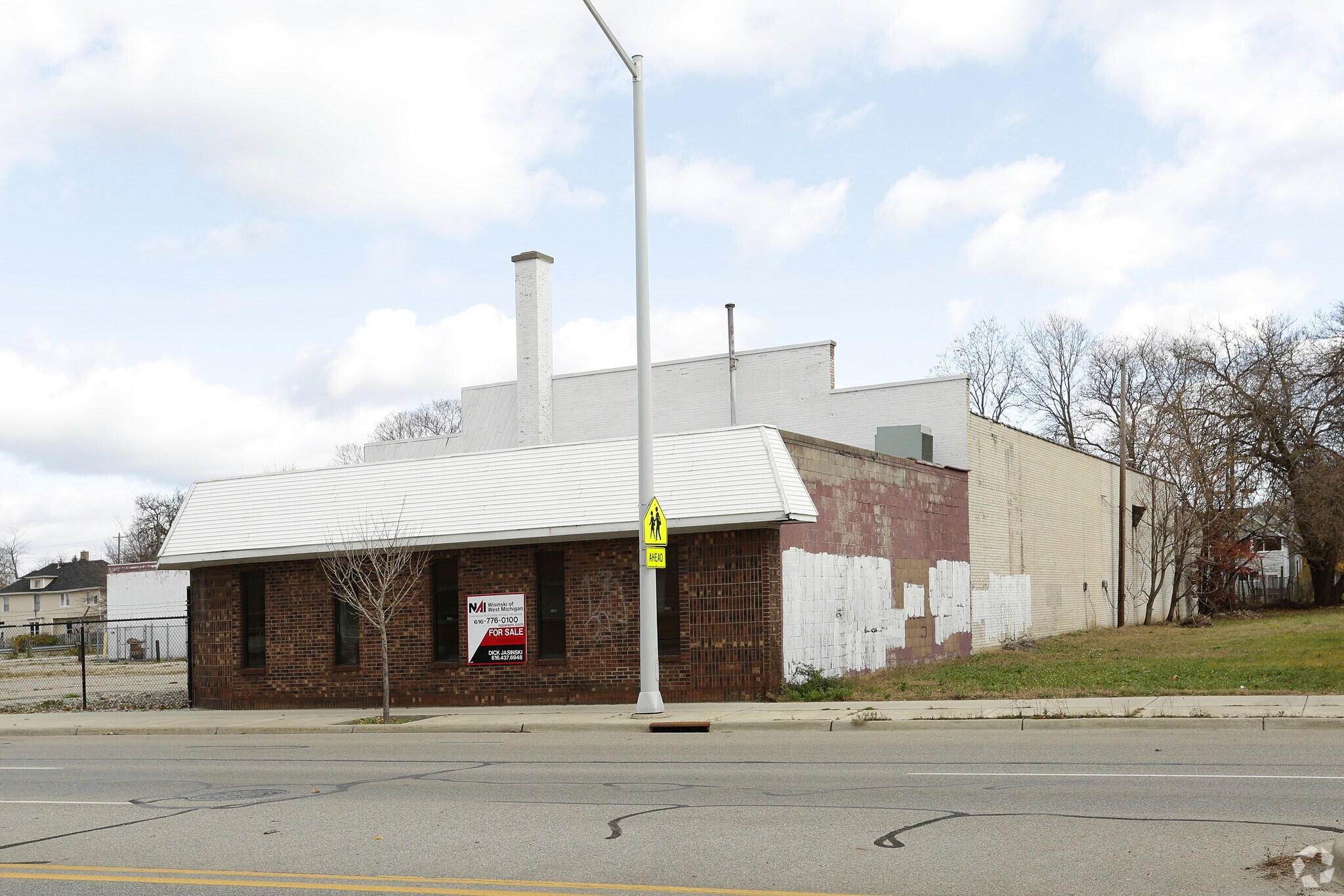 1006 Division Ave S, Grand Rapids, MI for sale Primary Photo- Image 1 of 1