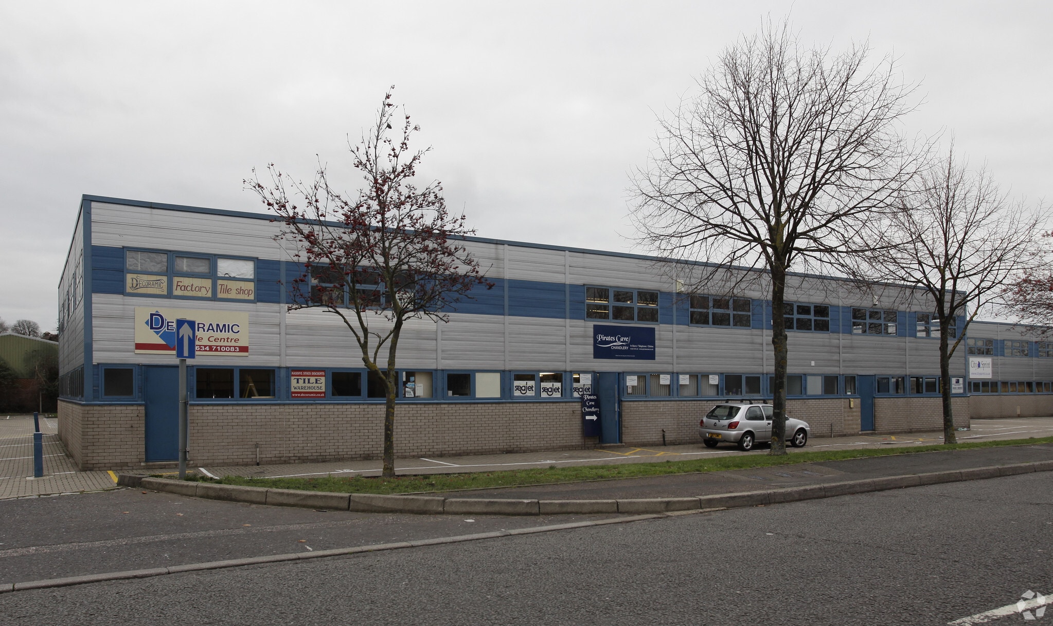 Enterprise Clos, Rochester for sale Primary Photo- Image 1 of 1