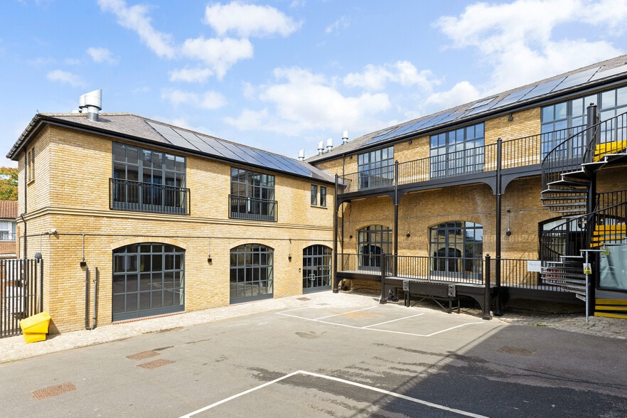 Peardon St, London for lease - Building Photo - Image 2 of 11